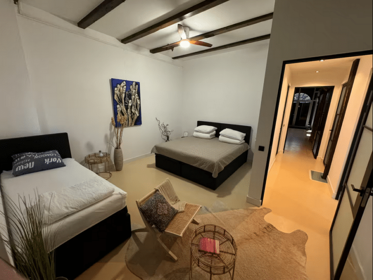 Dormitorio 1 -Psychedelic Loft Schiedam